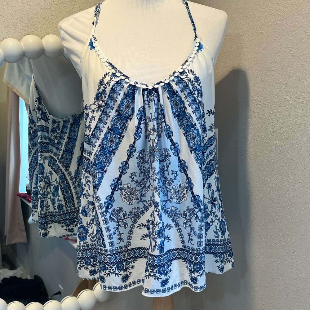 IN BLOOM camisole tank top medium blue white floral lace new with tags